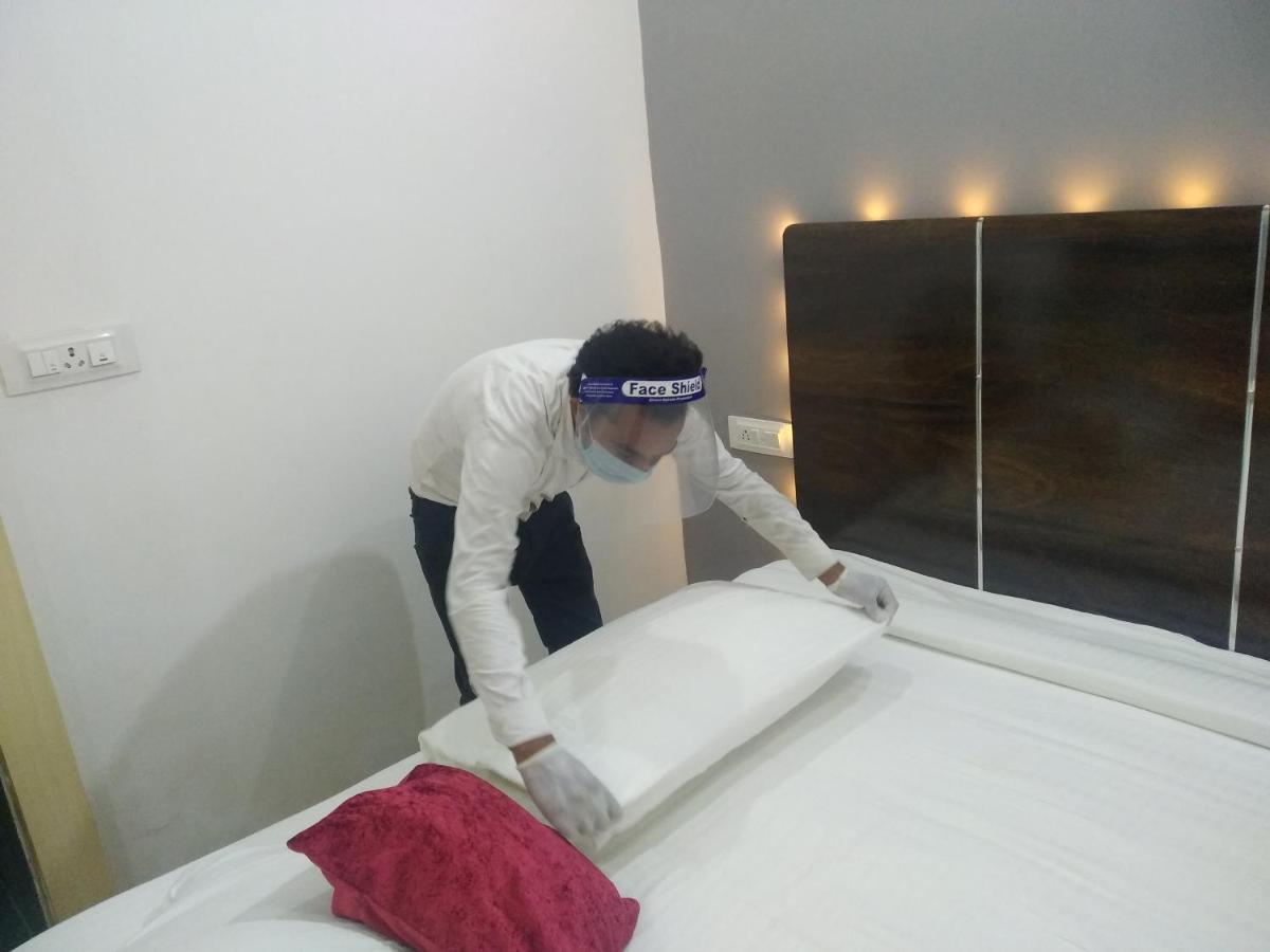 The Palm Tree -Family Stay Amritsar Esterno foto
