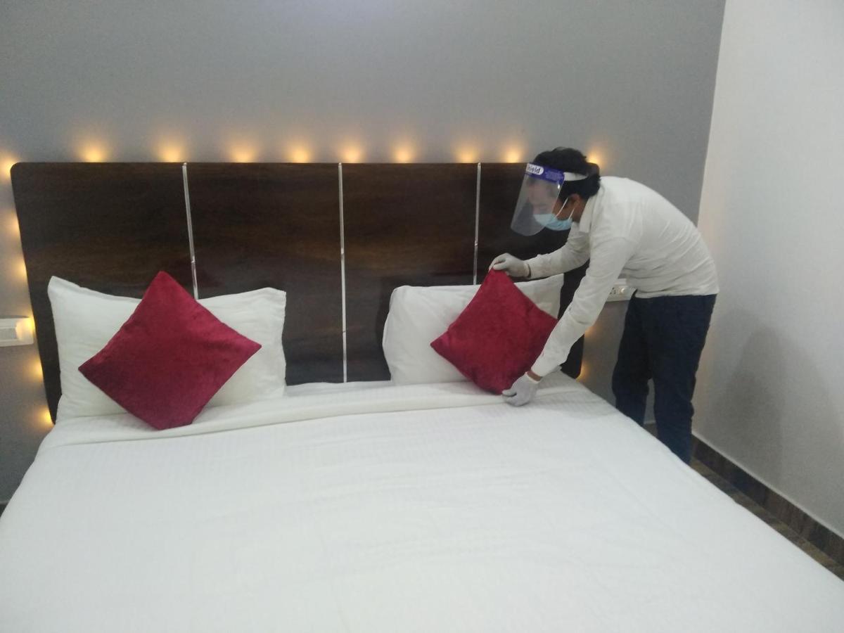 The Palm Tree -Family Stay Amritsar Esterno foto