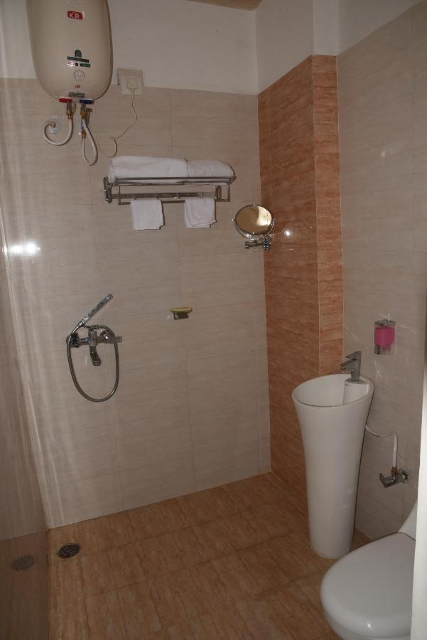 The Palm Tree -Family Stay Amritsar Esterno foto
